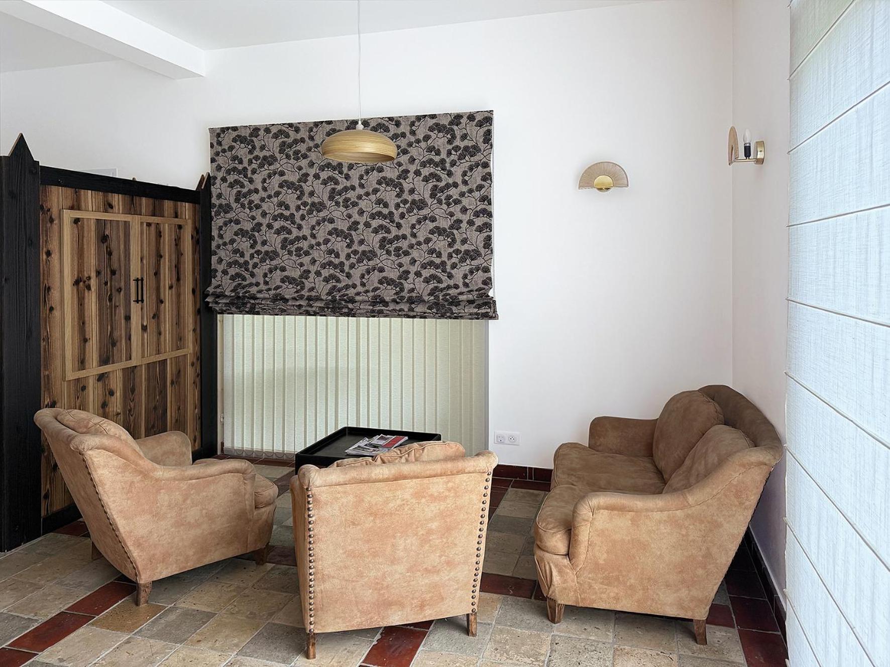 La porte bleue Trouville-sur-Mer Extérieur photo
